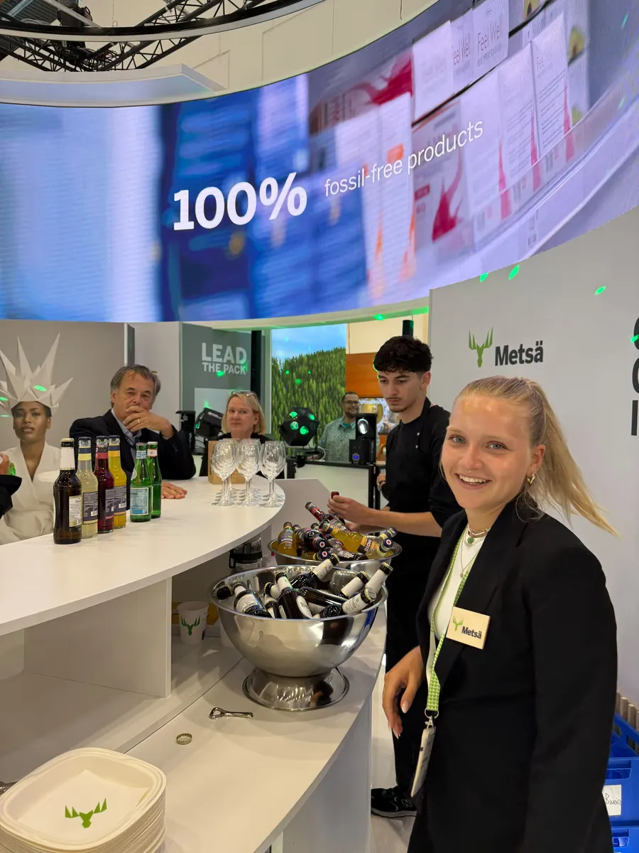 Hostess serving visitors